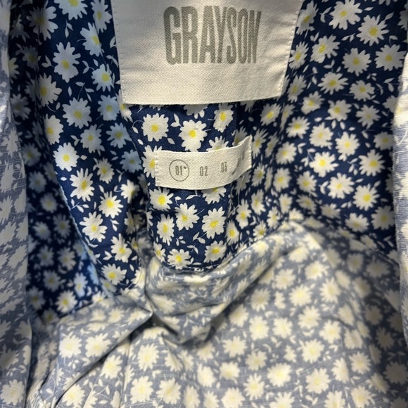 GRAYSON/ Anthropologie The Hero Daisy Print Button Up Shirt Sz XS EUC - Picture 7 of 7